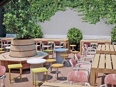 Gowanus Inn & Yard New York Hotel